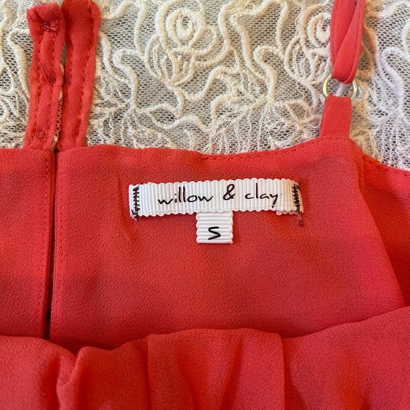 Vintage 2000’s Flowy Tank - Picture 2 of 3